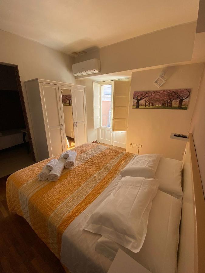 Margherita Rooms Catania Exterior photo